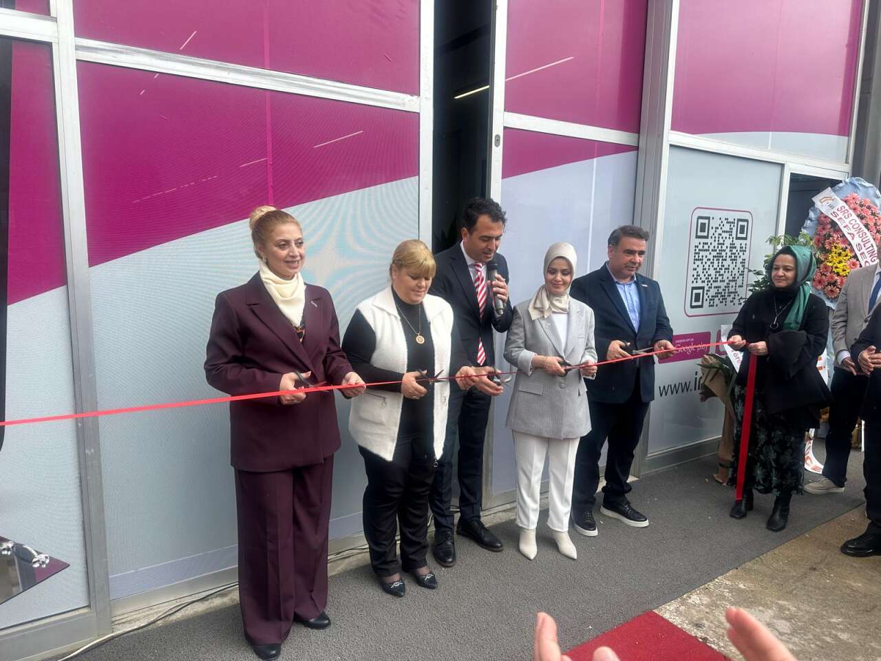 Muğla’da Kurulan Yerli “İndirip” Uygulaması Yeni Genel Merkezini Açtı 2